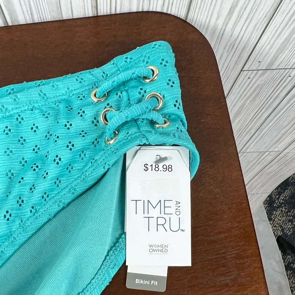Time & Tru Bikini (NWT) - Picture 4 of 8